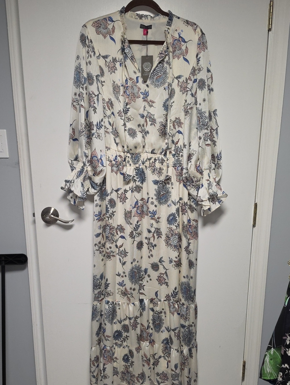NWT Vince Camuto Cream Maxi Dress with Blue and Pink Floral Print Size XXL